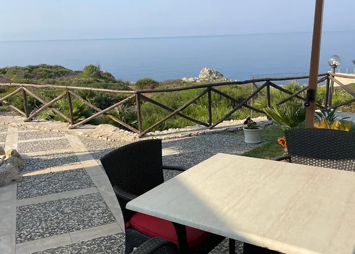 Casa Costanza